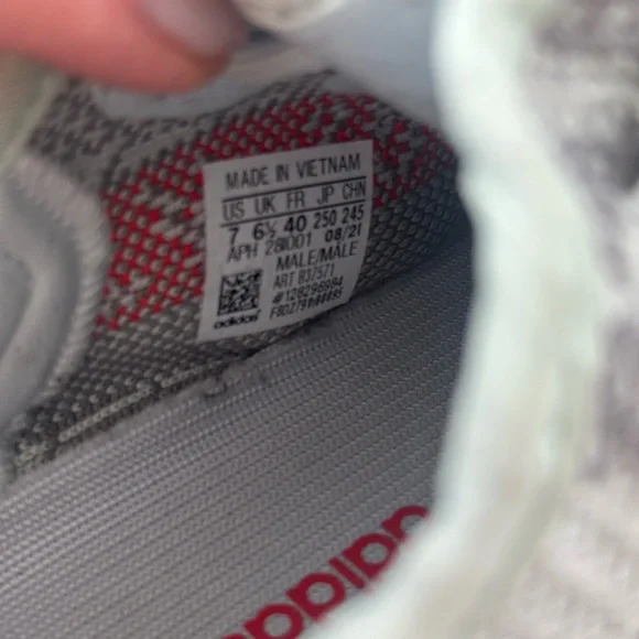 YEEZY BOOST 350 V2 BLUETIN SIZE 7 PREOWNED - Picture 7 of 9